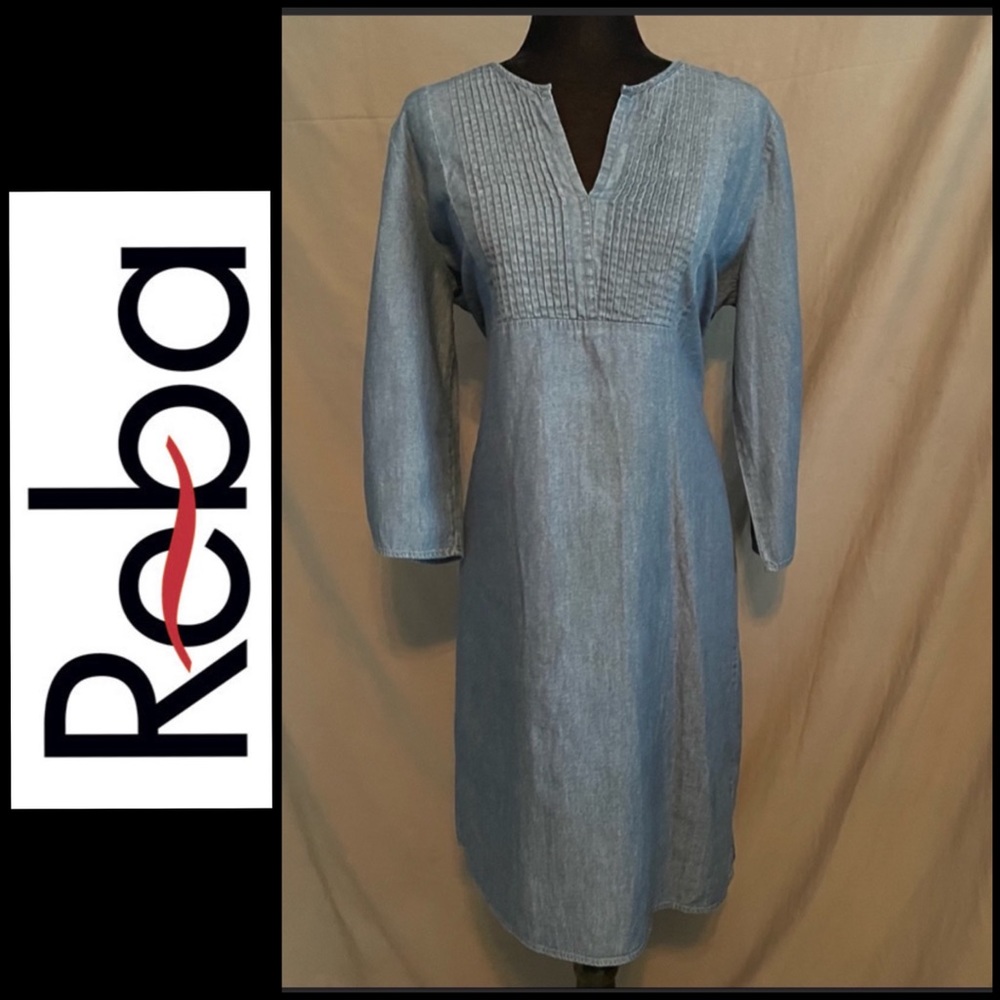 Reba denim dress.  Blue jean color.  Size Medium